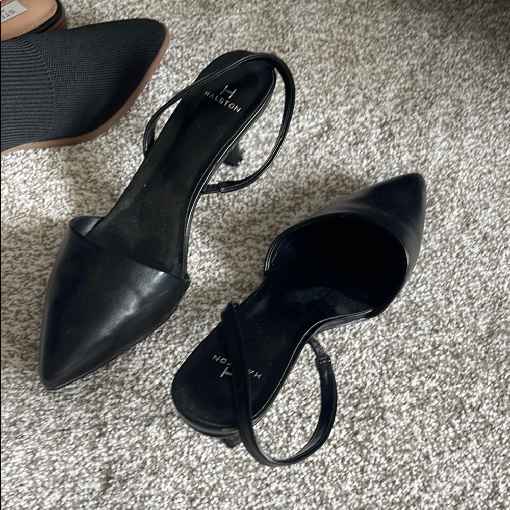 Several pairs of shoes and boots video… all beautiful high-end